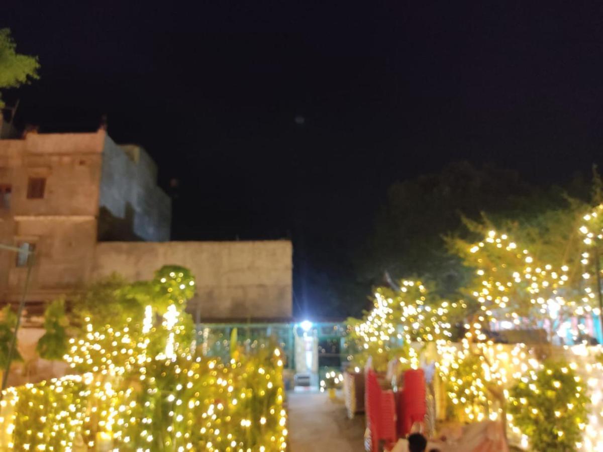 Maa Gauri Paying Guest House Varanasi Eksteriør billede