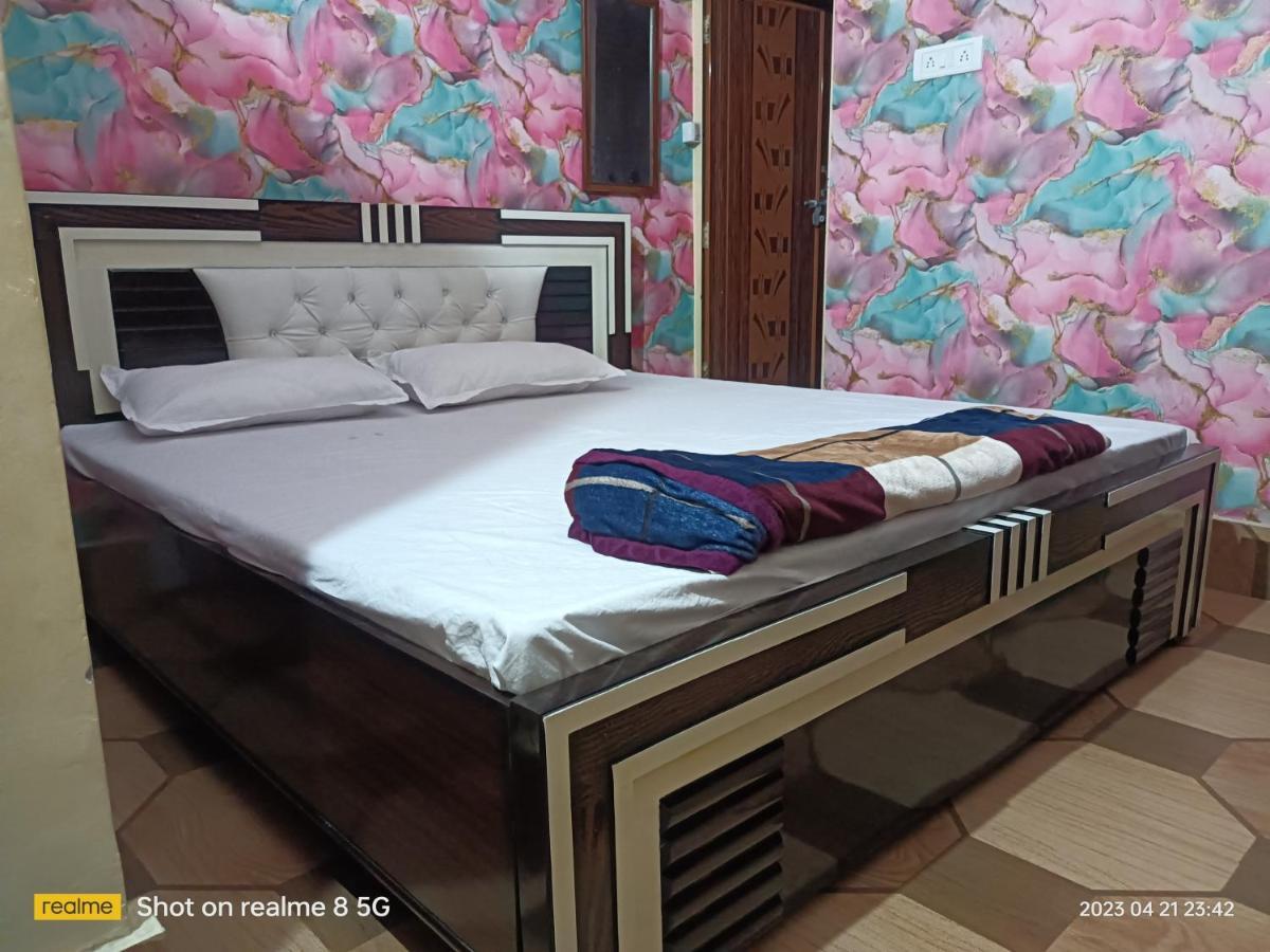 Maa Gauri Paying Guest House Varanasi Eksteriør billede